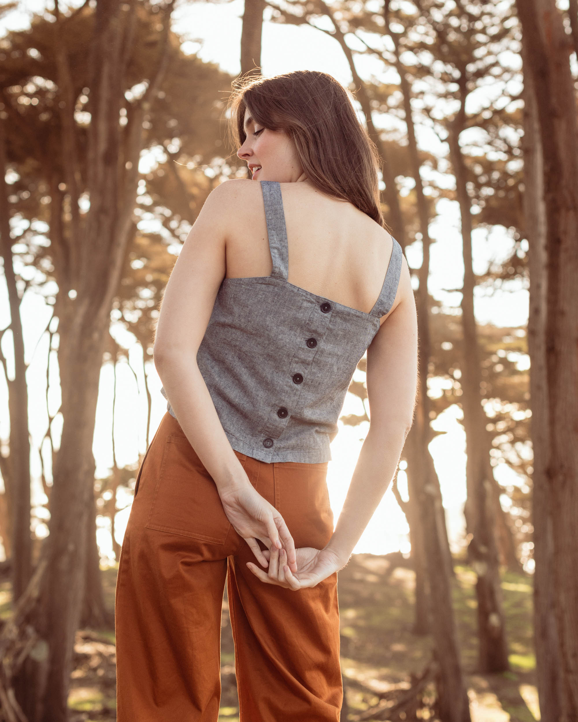 SoftHemp™ Reversible Button Tank