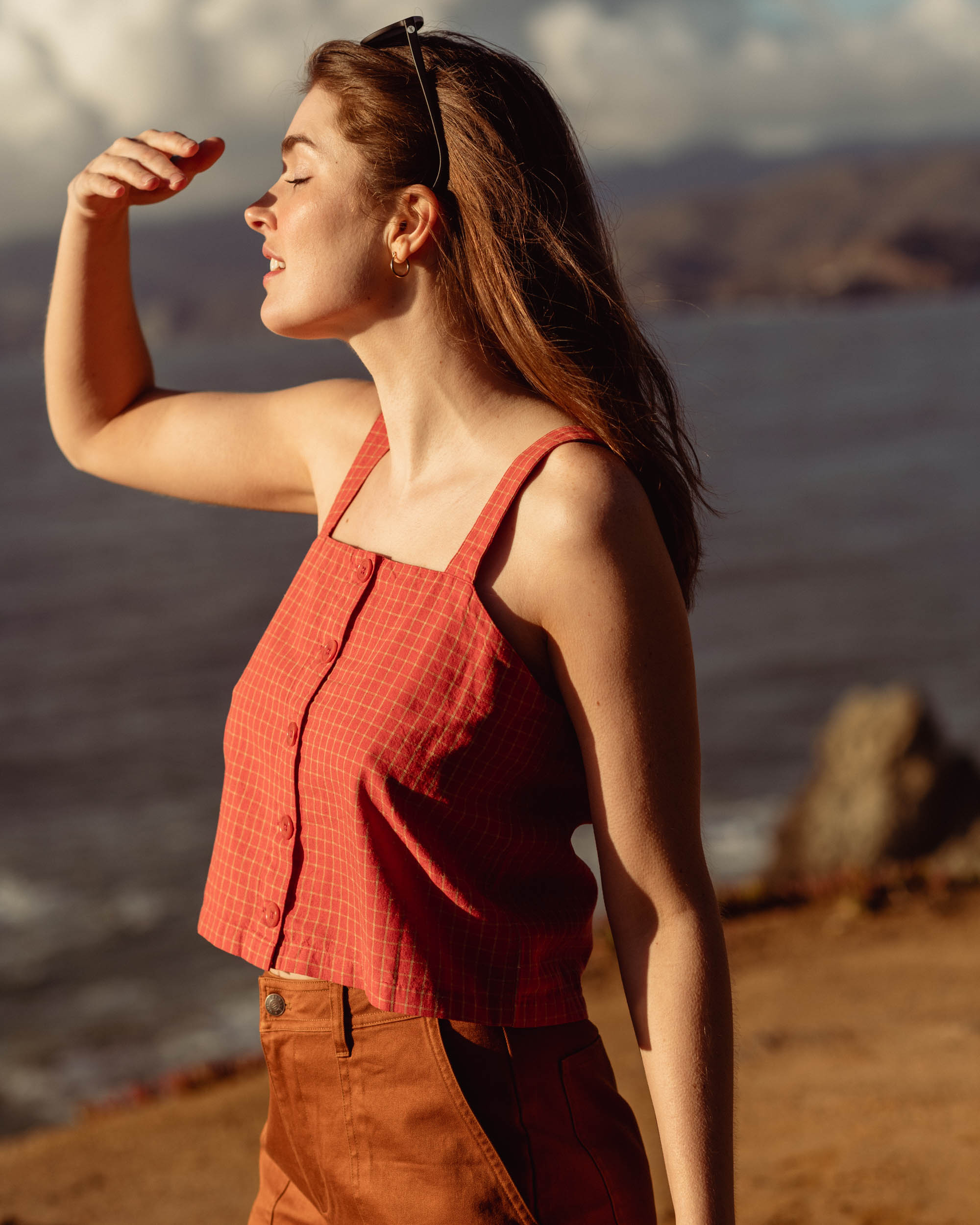 SoftHemp™ Reversible Button Tank