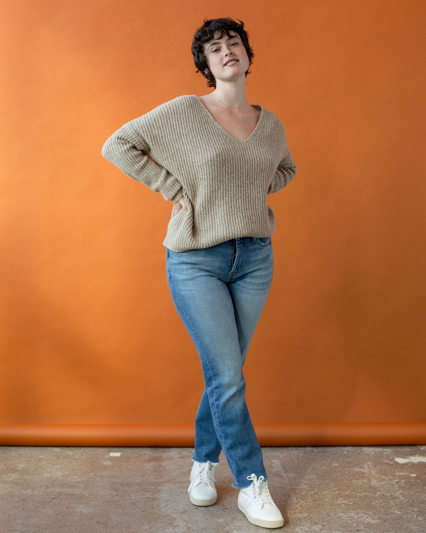 WOOL 4U Self Design V Neck Casual Women White Sweater - Buy WOOL