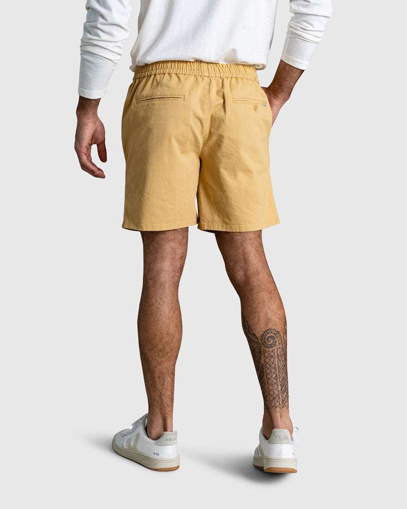 Organic Twill Pull-On 7" Short