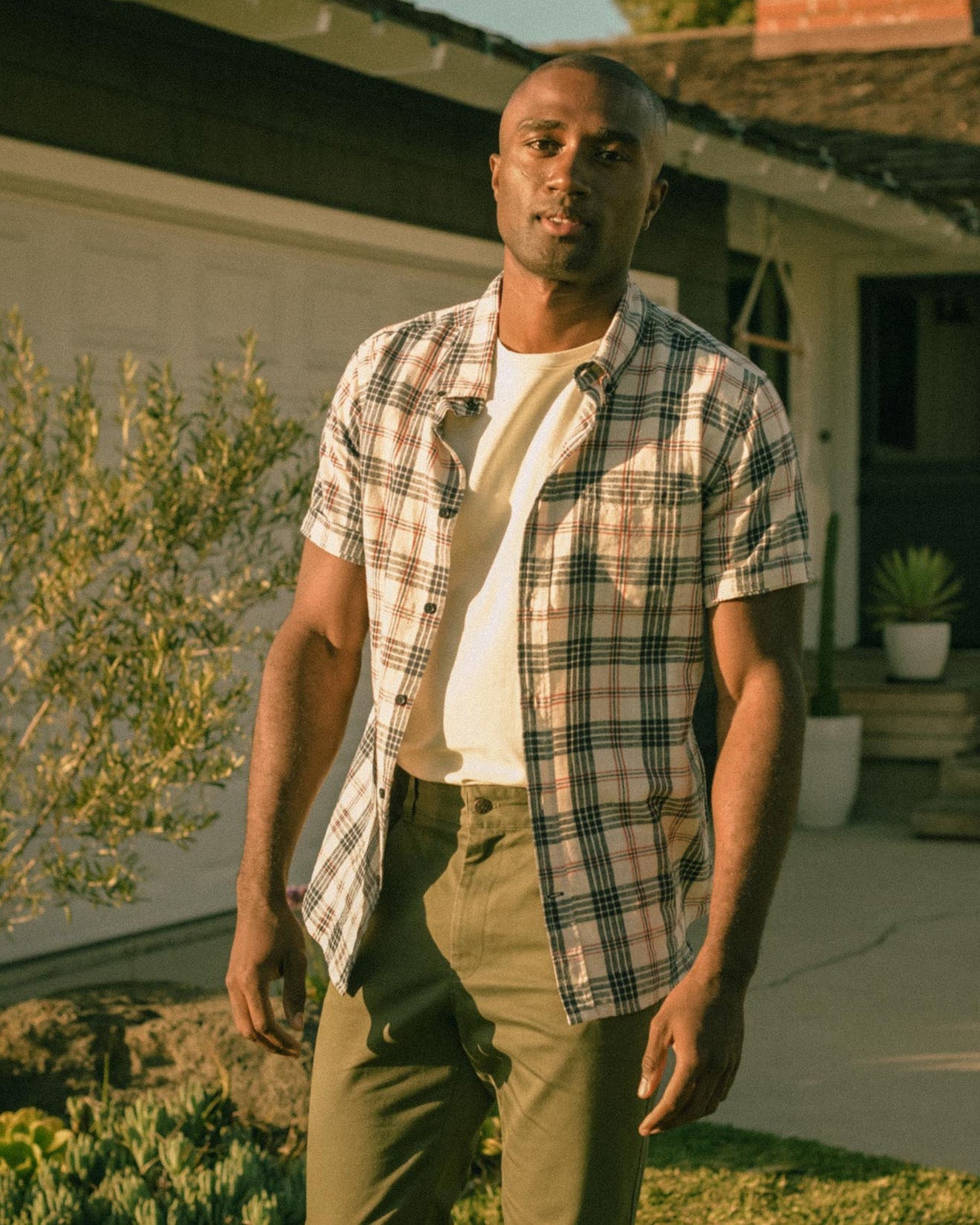 SoftHemp™ Chambray Short-Sleeve Button Down